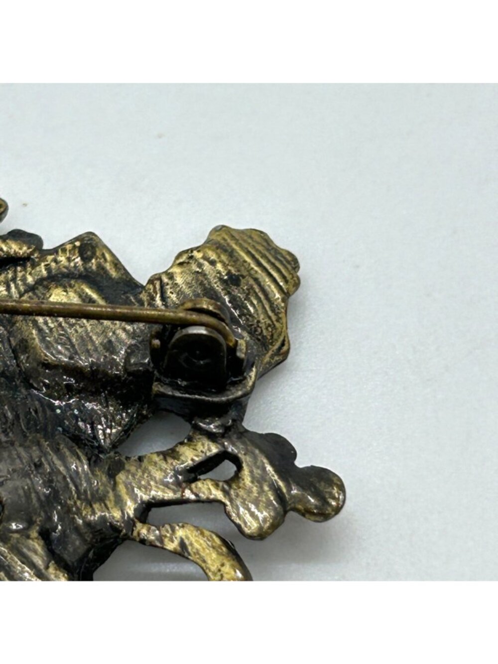 Vintage Kenneth Cole KC Christmas Birdhouse Brooch Pin Enamel Rhinestone Holiday - Picture 10 of 12
